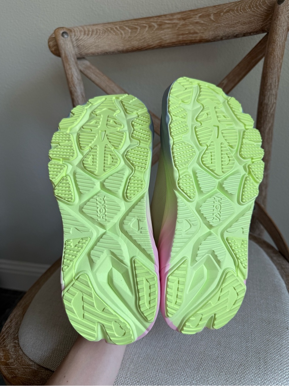 Hoka Arahi 8 Sneakers Alabaster / Tangerine Glow - Picture 3 of 7